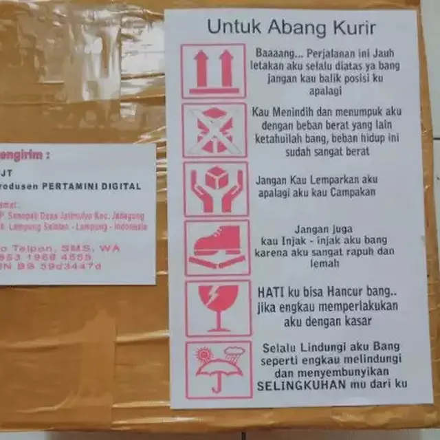 6 Tulisan Peringatan Jangan Dibanting Bak Satu Paragraf Ini Bikin Tepuk Jidat
