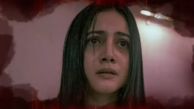 Bulan Sutena di Film Rambut Kafan