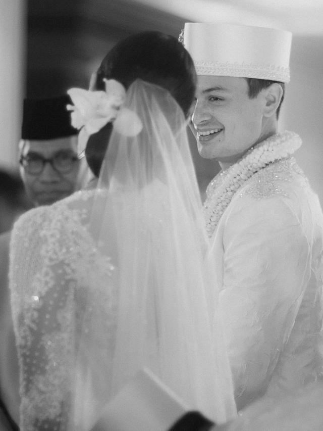 Momen pernikahan Amanda Khairunnisa dan Tavan Dutton (Foto: Instagram @akhairunnisa)