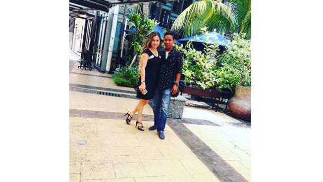 Jarang Tersorot, Ini 7 Potret Kebersamaan Fanny Fadillah dengan Sang Istri