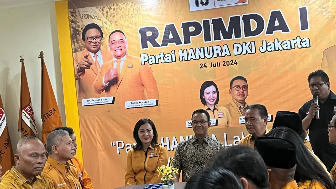 Mantan Gubernur DKI Jakarta Anies Baswedan menyambangi DPD Partai Hanura Jakarta, Minggu (25/8/2024).