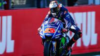 Pebalap Movistar Yamaha, Maverick Vinales, menjadi yang tercepat pada tes MotoGP hari pertama di Sirkuit Ricardo Tormo, Selasa (15/11/2017). (dok. MotoGP)