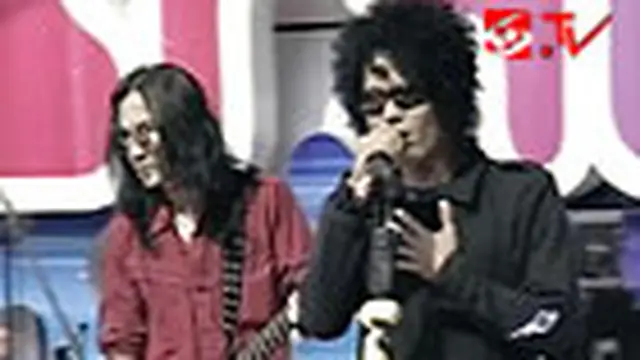 Playbee - Racun Cinta