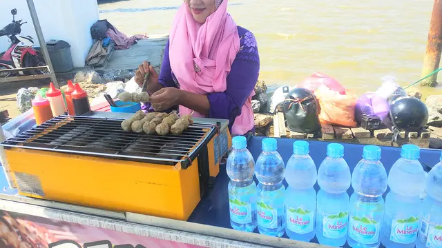 Jumatia, istri Samsul pernah bermimpi sebelum mendaftar haji pada 2011 lalu.(Liputan6.com/Ahmad Akbar Fua)