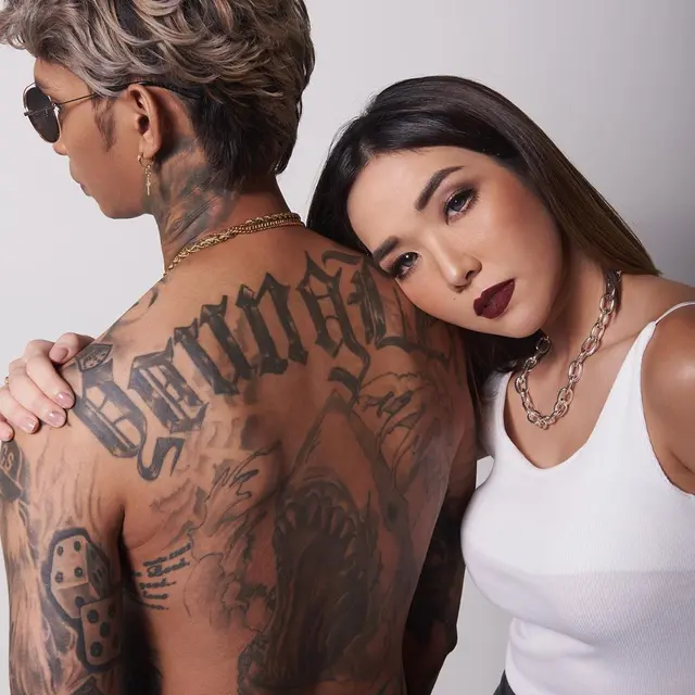Duet Bareng di Single Terbaru, Ini 6 Potret Young Lex dan Gisella Anastasia