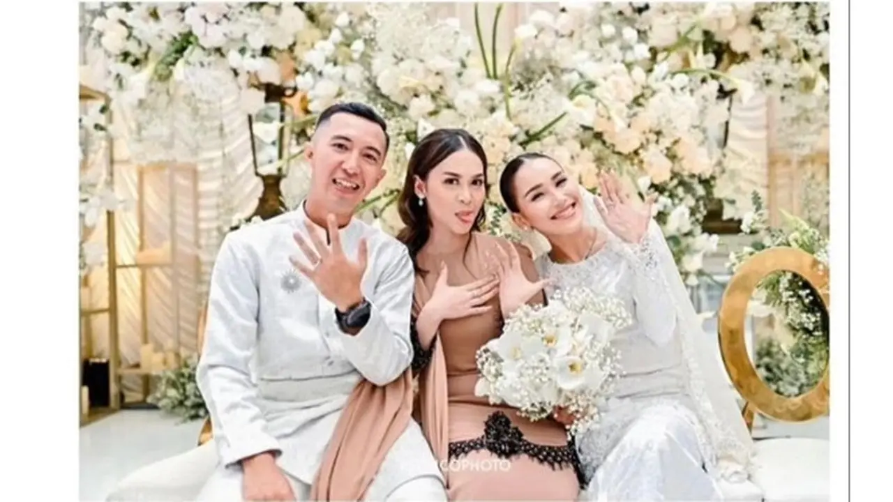 6 Potret Dinar Salsa Adik Lettu Fardhana, Wajahnya Disebut Mirip Ayu Ting Ting