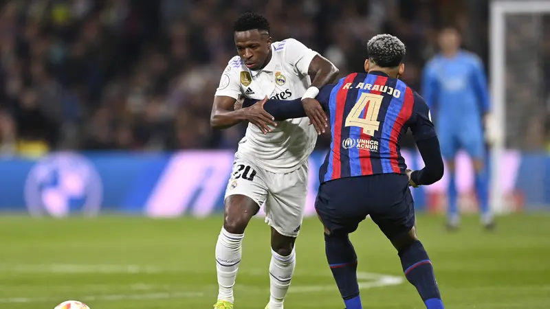 Ronald Araujo dan Vinicius Junior di Semifinal Copa Del Rey 2022/2023