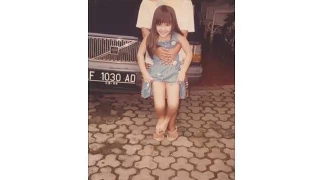 5 Foto Masa Kecil Nia Ramadhani, Disebut Mirip dengan Mikhayla