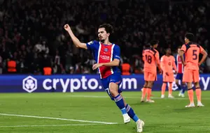 Hasil Liga Champions: Hujan Gol, PSG Sikat Barcelona