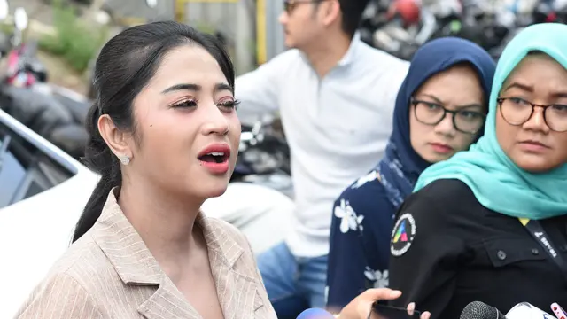 [Fimela] Dewi Perssik