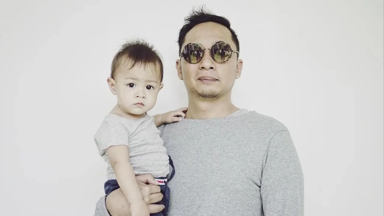 Ringgo Agus Rahman dan Bjorka