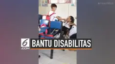 Sebuah video tengah menjadi perbincangan hangat di media sosial. Di mana dua orang siswa SD membantu seorang temannya yang mengalami celebral palsy agar makan saat waktu istirahat di kelas.