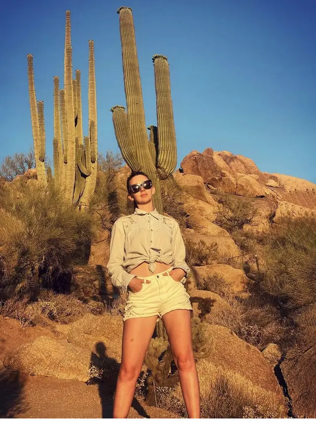 Potret Tampilan Diduga Kekasih Baru Elon Musk, Aktris Berusia 27 Tahun/ @natashabassett