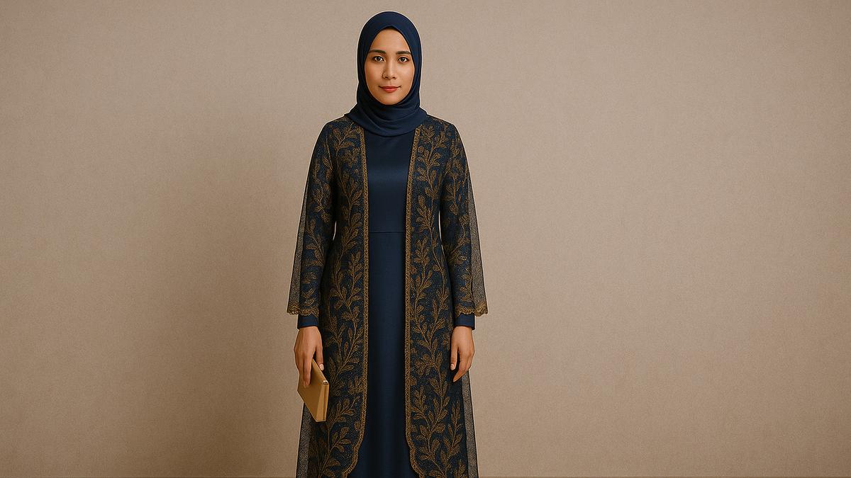 7 Model Gamis dengan Outer Batik, Cocok untuk Acara Formal hingga Kegiatan Santai