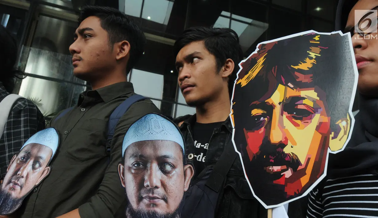Wadah Pegawai (WP) KPK memperingati 500 hari penyerangan terhadap Novel Baswedan di depan Gedung KPK, Jakarta, Kamis (1/11). Banyak pihak yang putus asa polisi bisa mengungkap pelaku sekaligus dalang penyerangan terhadap Novel. (Merdeka.com/Dwi Narwoko)