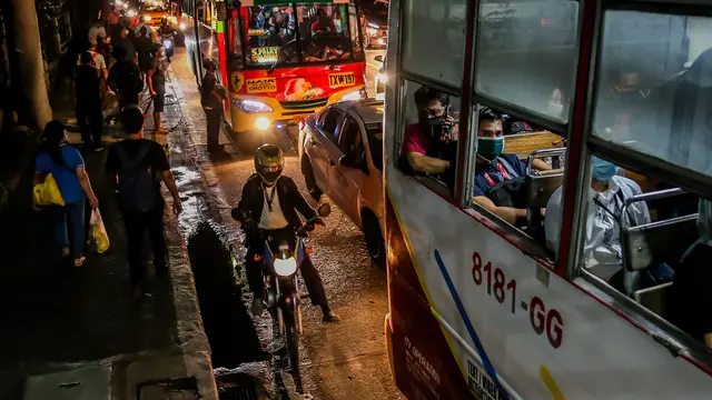Covid-19 Melonjak, Begini Kepadatan Lalu Lintas di Manila