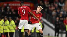 Striker Manchester United, Anthony Martial saat diganti Rasmus Hojlund pada pertandingan melawan Newcastle di 16 besar Crabao Cup 2023 (AFP)