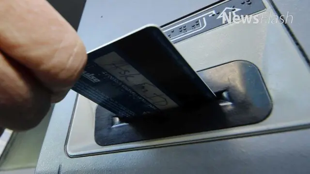 NEWS FLASH: Polisi Tangkap Tersangka Pembobol ATM dengan Tusuk Gigi  