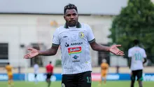 Selebrasi pemain PSS Sleman, Ricky Cawor setelah mencetak gol keempat timnya ke gawang Bhayangkara FC pada laga pekan ke-25 BRI Liga 1 2023/2024 di Stadion PTIK, Jakarta Selatan, Kamis (22/2/2024). (Bola.com/Bagaskara Lazuardi)