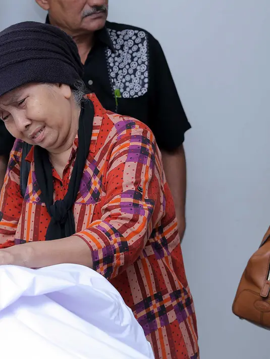 Aty Cancer melihat bahwa Shinta Muin, adalah sosok artis yang profesional dalam bekerja. Shinta meninggal dalam usia 63 tahun. Berdasarkan penuturan suaminya, sejak lama ia memiliki riwayat penyakit maag. (Deki Prayoga/Bintang.com)