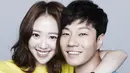 Setelah bermain dalam drama Smile pada tahun 2009, Lee Chun Hee dan Jun Hye Jin memutuskan menikah pada tahun 2011. (Foto: allkpop.com)