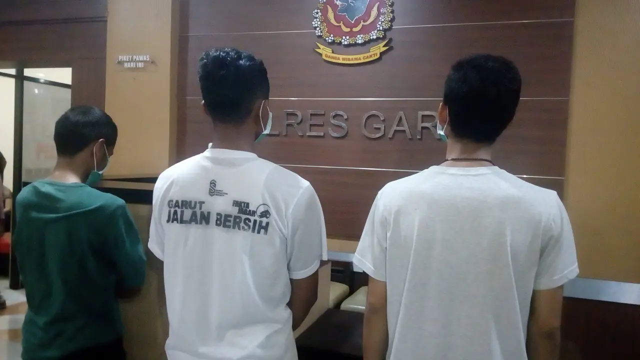 Tiga pelaku pembakaran bendera HTI di Garut