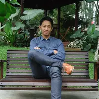 Reza Nurhilman | via: jurnalgadogado.wordpress.com