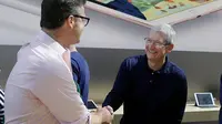 Inikah pemenang lelang makan siang dengan CEO Apple Tim Cook? (Sumber: Business Insider).