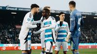 Pemain Timnas Indonesia, Eliano Reijnders (dua dari kanan), ikut membantu&nbsp;PEC Zwolle meraih kemenangan 4-1 atas&nbsp;Fortuna Sittard pada laga pekan ke-20 Eredivisie 2024/2025, Minggu (26/1/2025) malam WIB. (dok. Instagram&nbsp;Eliano Reijnders)