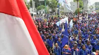 Massa buruh juga meminta Menteri Ketenagakerjaan (Menaker), Yassierli agar tidak menggunakan Peraturan Pemerintah (PP) 51 tahun 2023 untuk menetapkan pengupahan pada 2025. (Liputan6.com/Herman Zakharia)