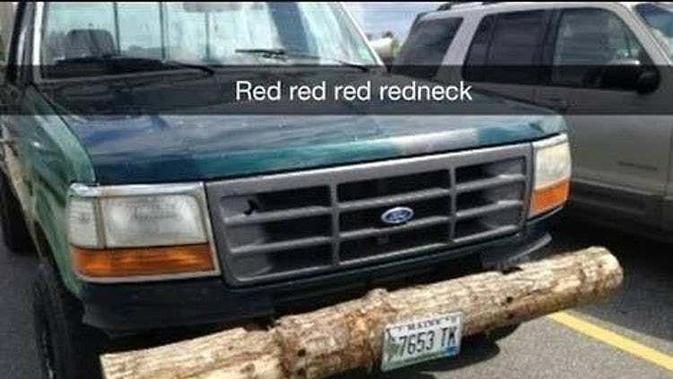 Modifikasi mobil dengan kayu (Sumber: Instagram/m.e.c.h.a.n.i.c.a.l_s)
