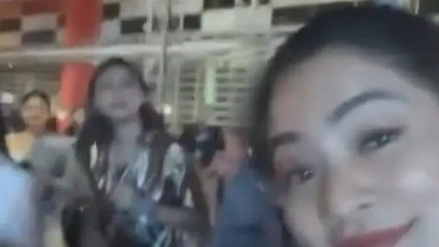 Beberapa personil Geng Cendol nonton konser Sheila on 7 (Instagram/titi_kamal)