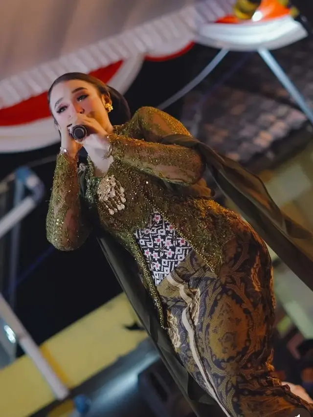 Niken Salindry Penyanyi Tembang Jawa. [@niken_salindry_reall]