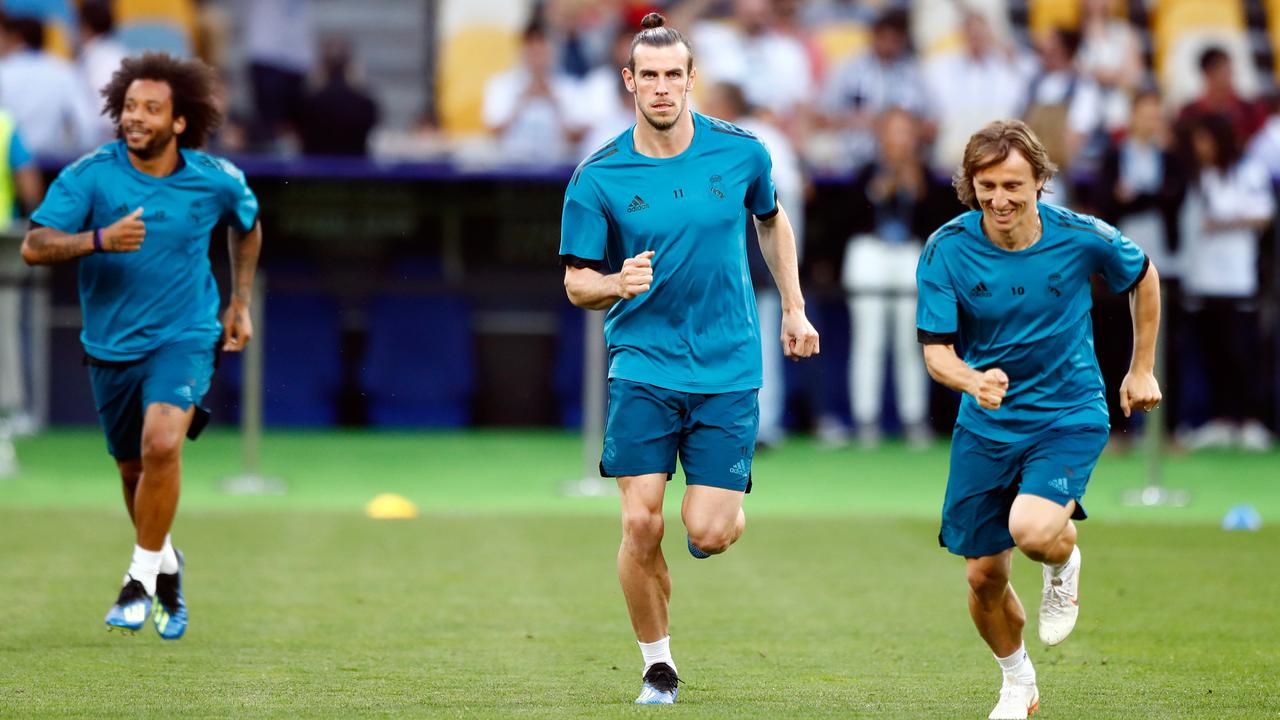 Real Madrid Jajal Rumput Lapangan Stadion NSC Olimpiyskiy