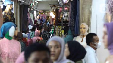 Jelang Ramadan, Pasar Tanah Abang Ramai