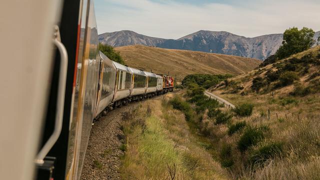 Ilustrasi kereta api