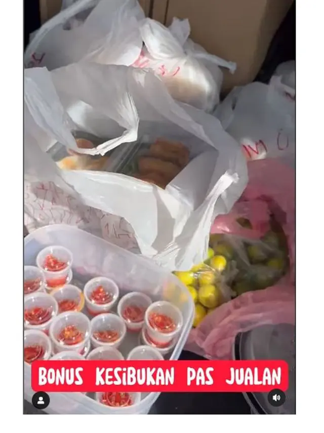7 Potret Cinta Kuya Jualan Nasi Warteg di Amerika Serikat, Langsung Ludes dalam 30 Menit