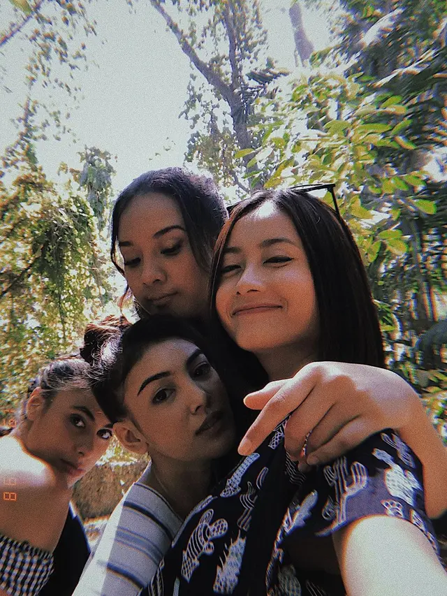 Potret Keseruan Pemeran Pretty Little Liars Versi Indonesia (sumber: instagram/@___shindyhuang)