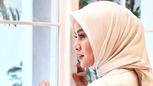 Lirik Lagu Di Sini Lahirnya Sebuah Cinta