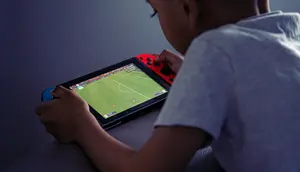 Bukan Cuma Tantrum, Ini Tanda Anak Kecanduan Gadget