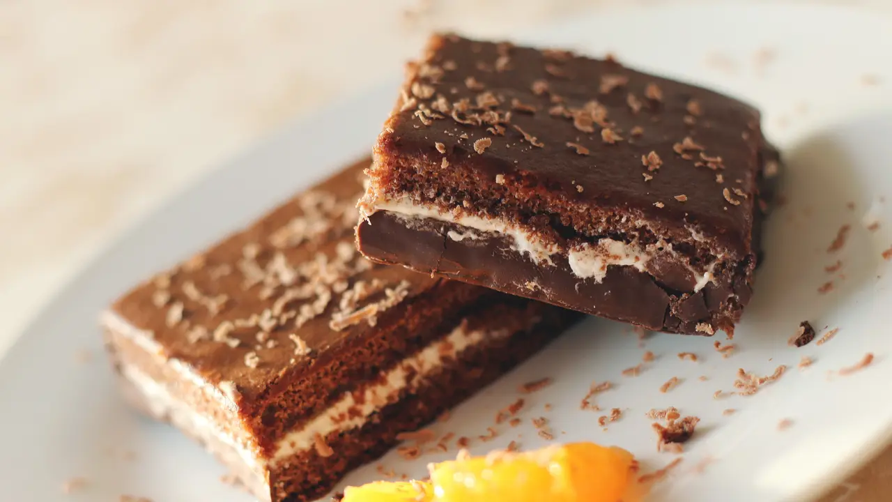 Bikin kue bahan baku jamur