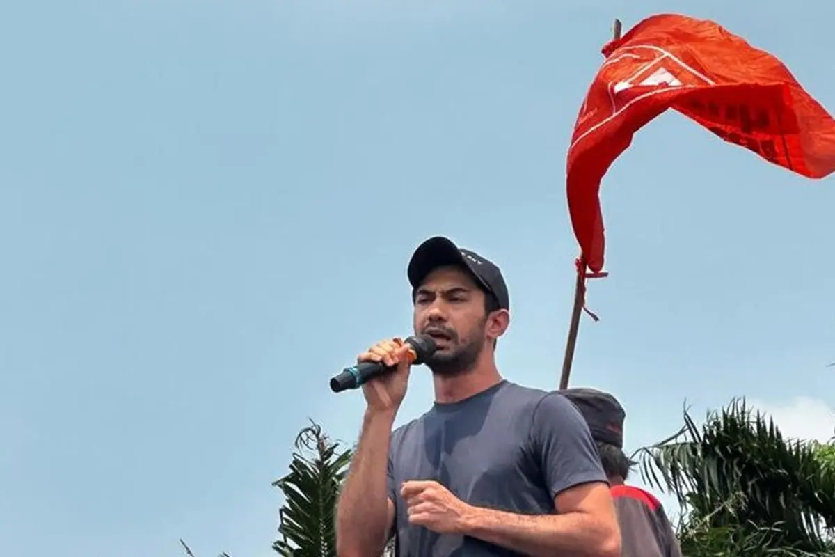 15 Artis Ikut Aksi Tolak RUU Pilkada di Gedung DPR RI, Reza Rahadian hingga Komika