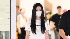6 Gaya Selebriti Dunia Jinjing Dior Toujours Hobo, dari Jisoo BLACKPINK hingga Irene Kim