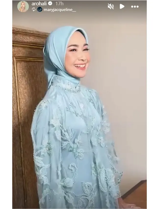 6 Potret Detail Outfit Brokat Alya Rohali di Pengajian dan Siraman Sang Putri