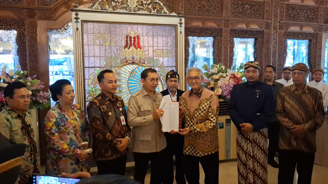 Menbud Fadli Zon Tunjuk Panembahan Agung Tedjowulan Jadi Pelaksana Keraton Surakart