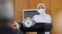 Menteri Ketenagakerjaan Ida Fauziyah melepas 150 tenaga kesehatan Indonesia ke Arab Saudi. (Dok. Kemnaker)