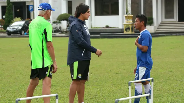 Ghozali Siregar