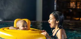 Cara efektif menjaga anak tetap sehat dan tidak mudah sakit setelah berenang. (Foto: pvproductions/Freepik)