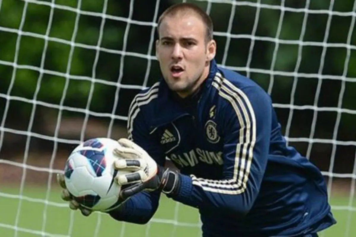 Kiper cadangan Chelsea, Matej Delac (Foto: Marca)