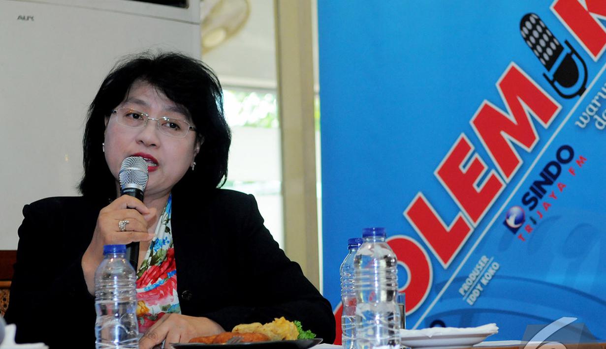 Diskusi Polemik membahas tentang 'Kartu Sakti Jokowi' di Warung Daun, Jakarta, Sabtu (08/11/2014) (Liputan6.com/Faisal R Syam)